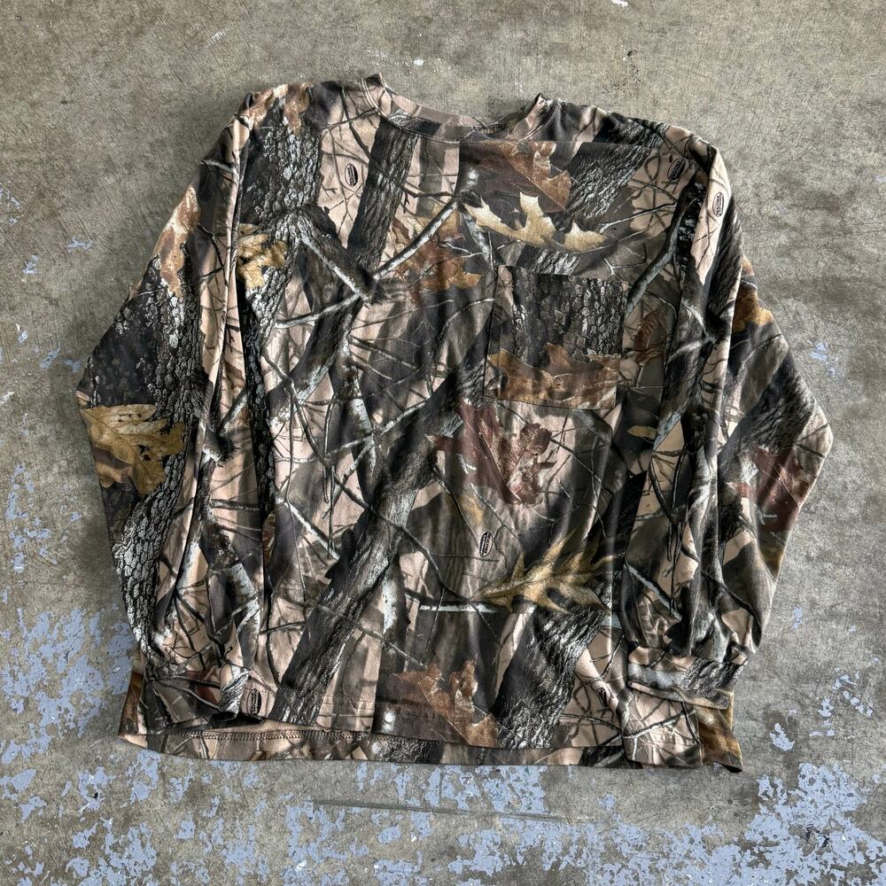 Y2K 2000’s RealTree Longsleeve Pocket Tee XL‎